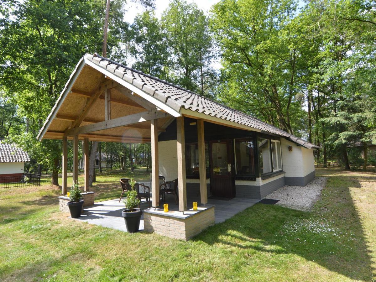 Detached Bungalow With Lovely Covered Terrace In A Nature Rich Holiday Park Stramproy Εξωτερικό φωτογραφία