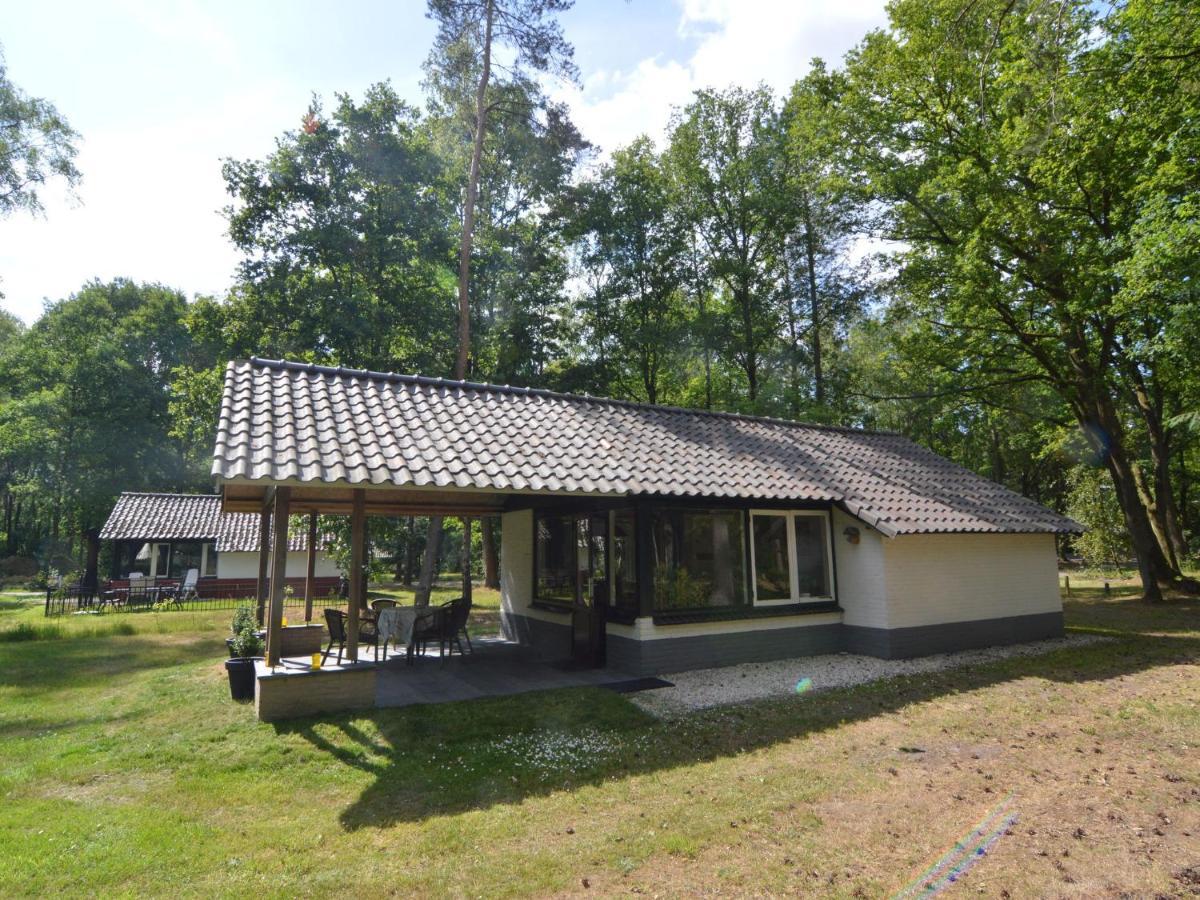 Detached Bungalow With Lovely Covered Terrace In A Nature Rich Holiday Park Stramproy Εξωτερικό φωτογραφία