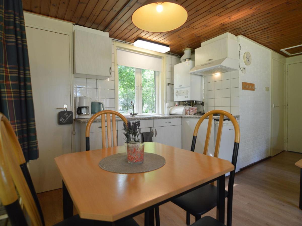 Detached Bungalow With Lovely Covered Terrace In A Nature Rich Holiday Park Stramproy Εξωτερικό φωτογραφία
